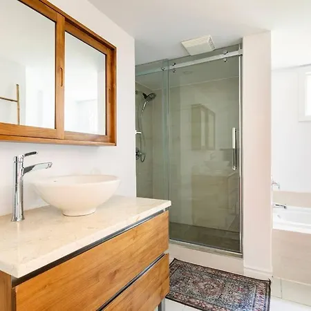 Bright Riverfront 3-Bedroom Condo Montreal Exterior photo